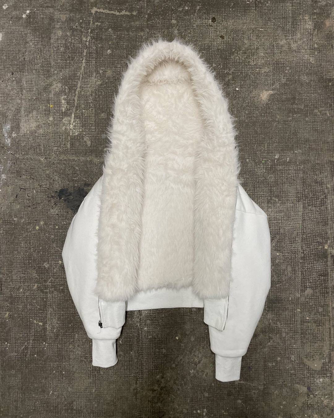 YETI FUR REVERSIBEL ZIP HOODIE